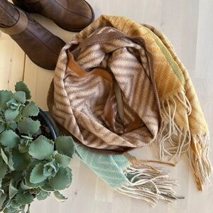 Herringbone scarf